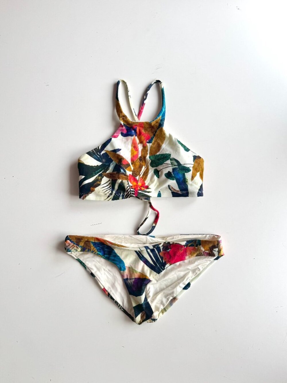 VITAMIN A Cozumel High Neck Top Tara Bikini Bottoms Tropical Swim Set, Size S